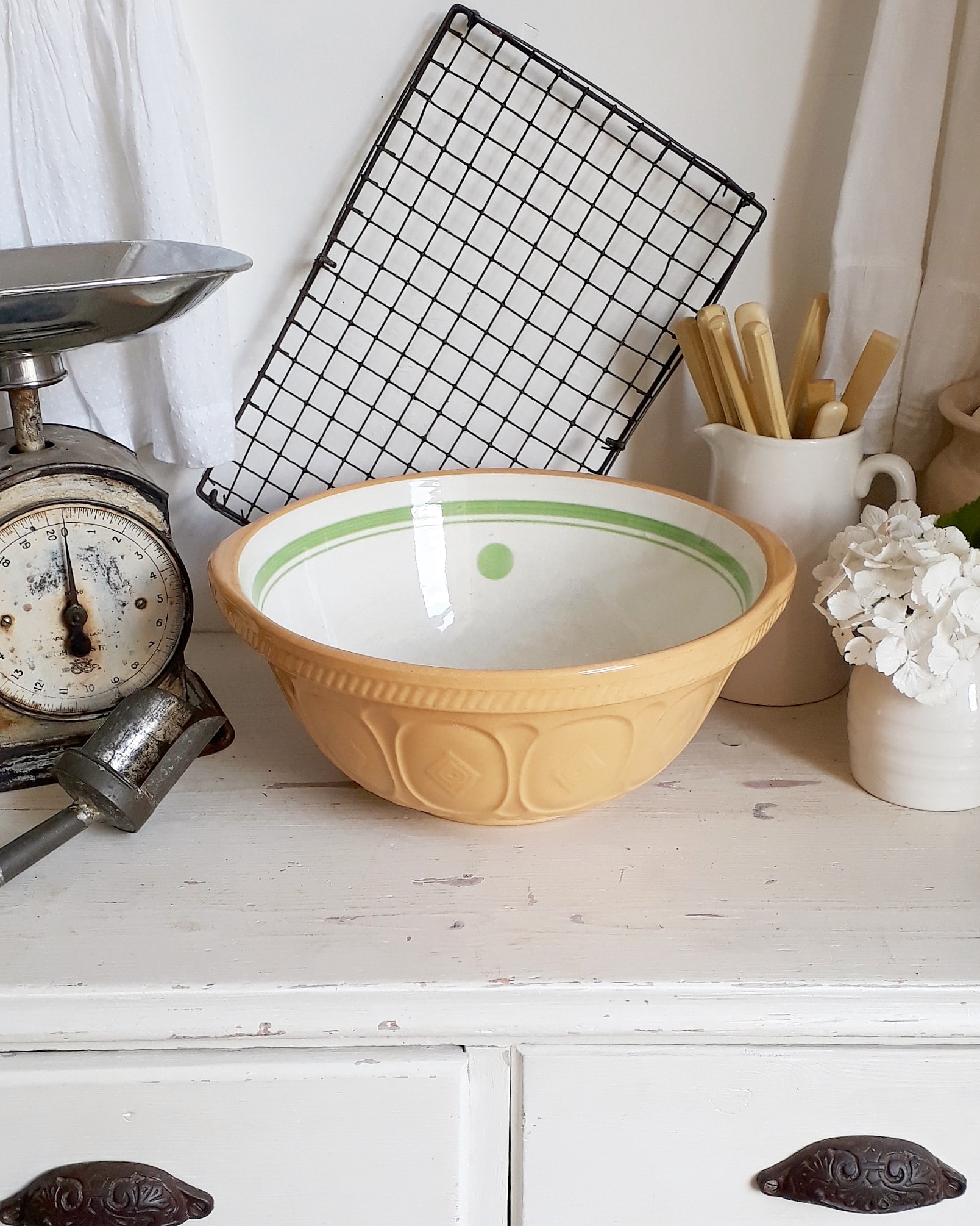 Large vintage T.G. Green mixing bowl Lavender House Vintage